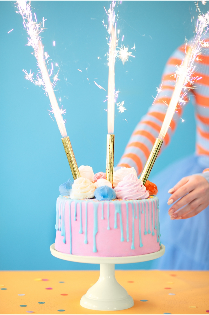 CAKE FOUNTAINS